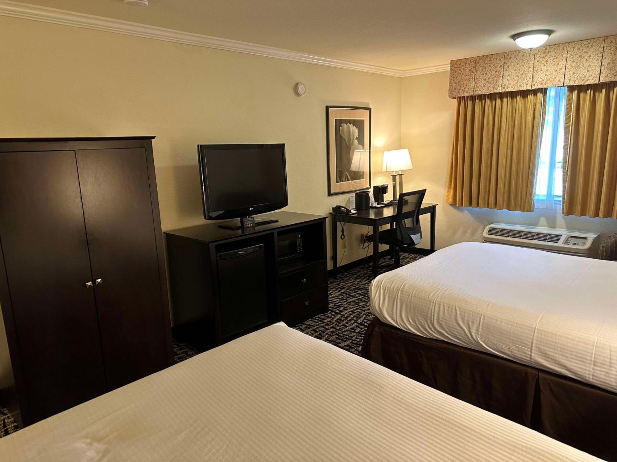 Best Western Plus Inn Of Hayward Exterior foto